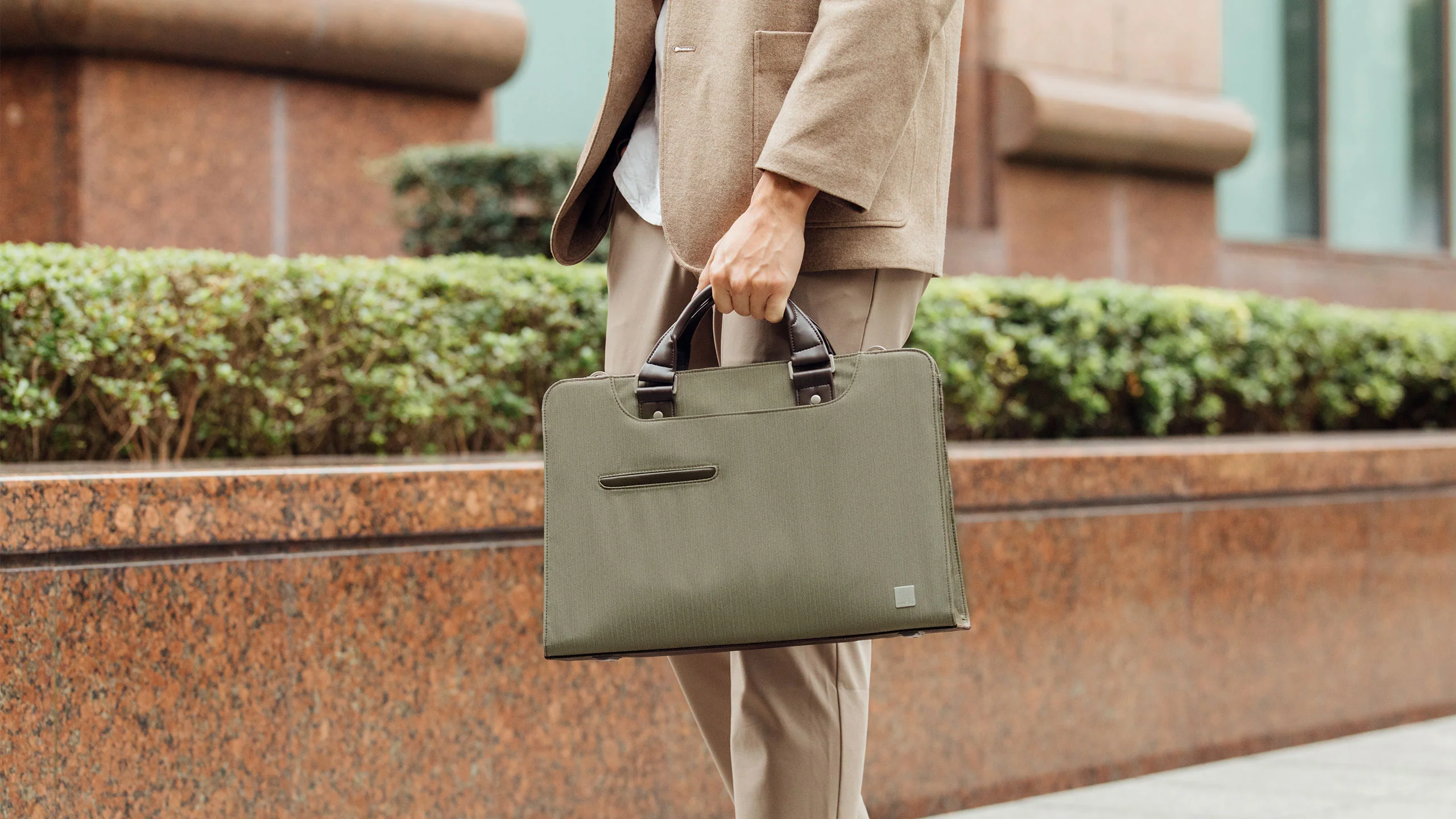 GoldenCube Dependent Visa in Dubai